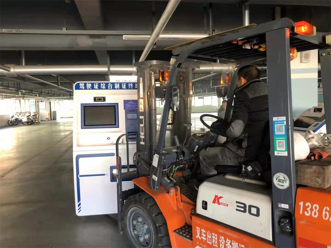 蘇州相城區(qū)叉車租賃，設(shè)備搬運(yùn)